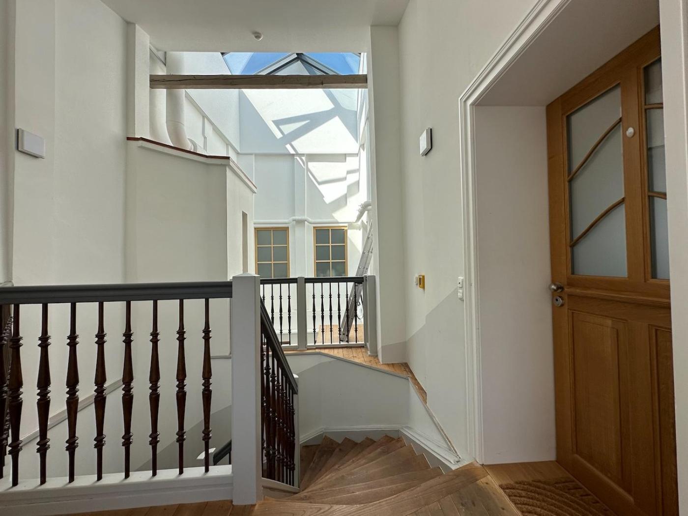 Truly - Viel Platz Fuer Business & Familie - Modern, Garage, Fahrstuhl Apartment เอาก์สเบิร์ก ภายนอก รูปภาพ
